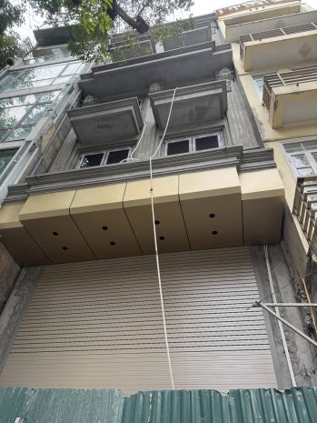 Siêu phẩm mp lò đúc hbt 80m2 6 tầng tm, m.tiền 5,5m sổ nở 6692976