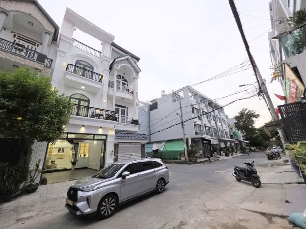 Bán nhà mặt tiền 10m, nhà bè: kinh doanh ngay, sổ đỏ trao 6693993