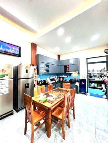 Siêu hiếm! nhà 4 tầng, ngang 5.8m, hẻm xe hơi thông, lê đức 6695938