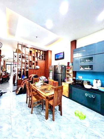Siêu hiếm! nhà 4 tầng, ngang 5.8m, hẻm xe hơi thông, lê đức 6695939