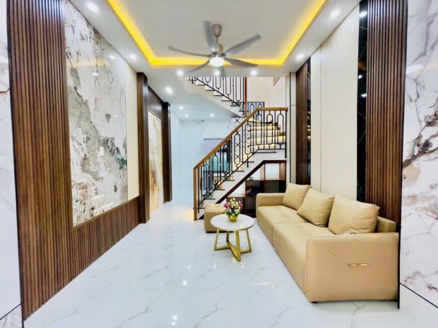 Nhà mới 2 tầng sàn 42m2, vuông  quang trung qv 6696079