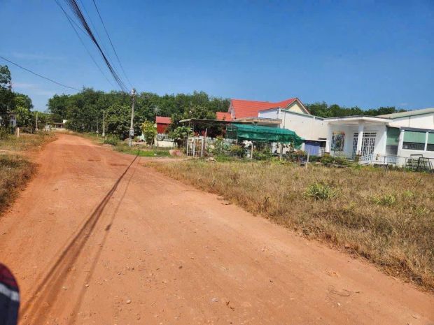Kinh doanh thua lỗ cần bán gấp 506m2, giá 300 triệu, sổ hồng 6696269