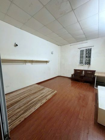 Cho thuê nhà ngõ 108 tôn đức thắng, 40m2, 2 tầng, 2 ngủ, 6 6697469
