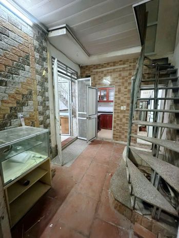 Cho thuê nhà ngõ 108 tôn đức thắng, 40m2, 2 tầng, 2 ngủ, 6 6697471