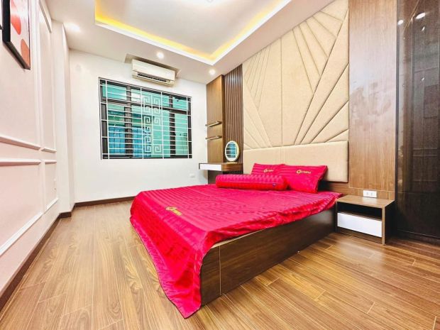Bán nhà xuân la, gần hồ tây 36m²  5 tầng, lô góc, ngõ nông 6697489