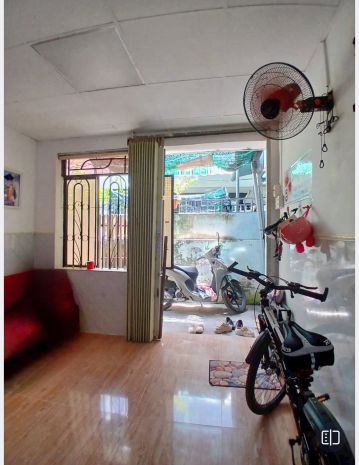 Bán nhà tttp cấp 4 có gác hẻm 24 phường nha trang chỉ 1ty4 6699120