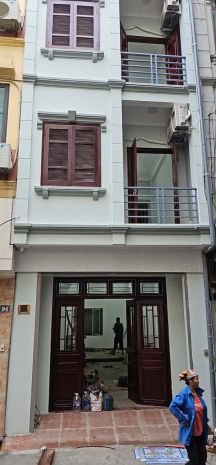 Cho thuê nhà 4,5 tầng mặt phố 92a nguyễn văn trỗi, q thanh 6699939