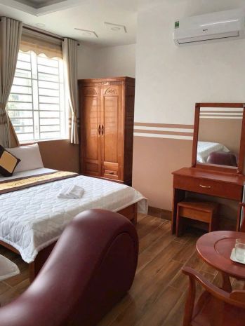 Khách sạn 20 phòng mặt tiền võ thị phải  thu nhập 6701786