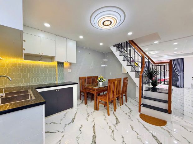 Rộng 4.2m - 2 tầng vali ở ngay - quang trung - nhỉnh 4 tỉ 6702475