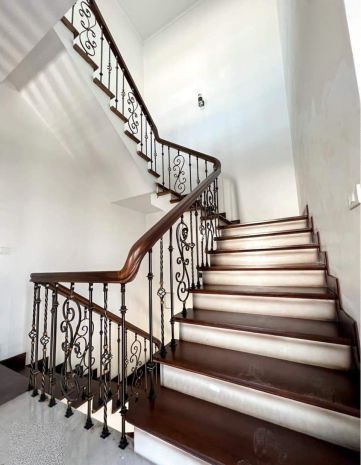 Nhà tôi cho thuê nhà mới, lô góc,vỉa hè, 112m2- 4t, hoàng 6703101