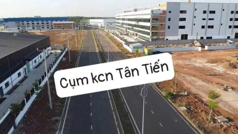 Bán gấp đất mặt đường xuyên tâm  đồng nai 6703589