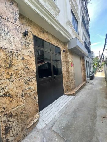 Nhà mới full nội thất phố hoa lâm 31m2 x 5 tầng mặt tiền 6703841