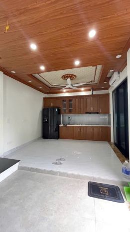 Nhà mới full nội thất phố hoa lâm 31m2 x 5 tầng mặt tiền 6703842