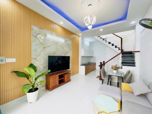 Nhà nở hậu 2 tầng hẻm xe tải dtsd 70m2  lê văn khương q12 6704582