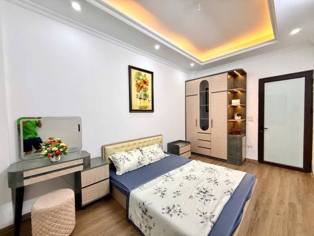 Bán nhà bạch mai hai bà trưng 4 tầng thang máy full nội 6704602