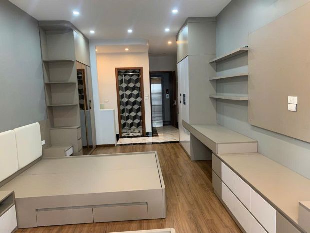 Bán nhà  5 tầng thang máy  53m²  giá  12,5 tỷ bồ đề,long 6705406