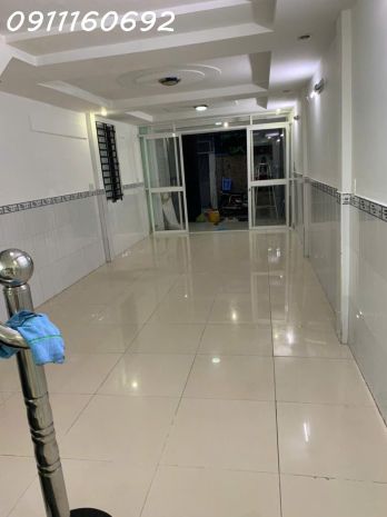 Chính chủ bán hxh số 4 cư xá đô thành, p:4, q.3. dt: 3.6 x 6706422