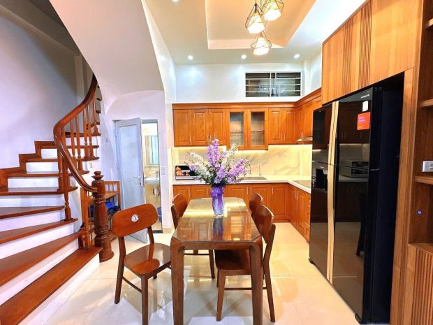 Nhà đẹp nghĩa đô  40m²  2 thoáng  sổ vuông  ngõ ô tô 6707229