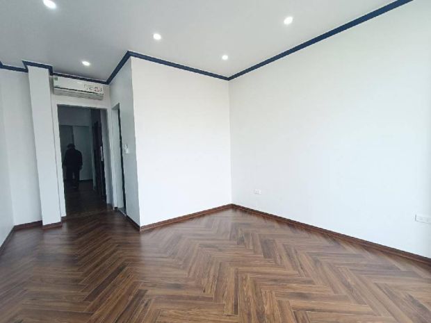 Hiếm! nhà lô góc phú viên - ô tô tránh - có vỉa hè - view 6708245