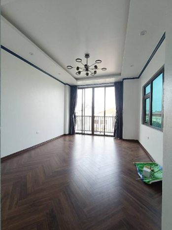 Hiếm! nhà lô góc phú viên - ô tô tránh - có vỉa hè - view 6708247