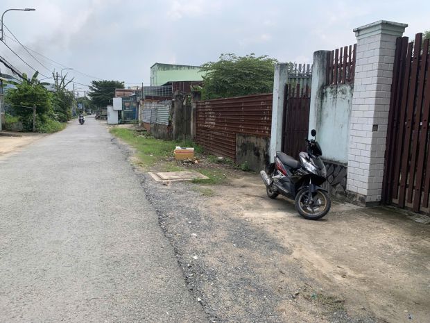 Bán đất 700m2, 300m2 đất nông nghiệp nằm mặt tiền phạm văn 6708784
