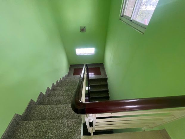 Mặt tiền cách 15 m
ngang 5.3 x12.5
đúc 4 tấm có 69 triệu 6709501