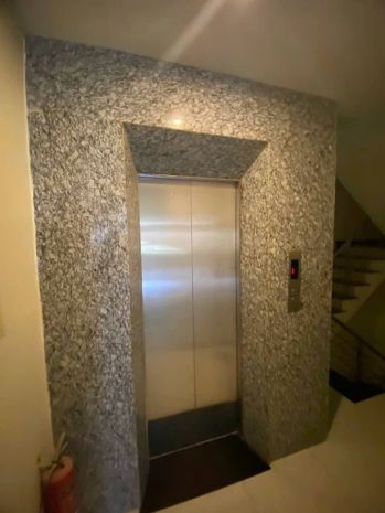 Nhà phân lô- sổ vuông đẹp- vỉa hè đá bóng- kinh doanh đa 6711611