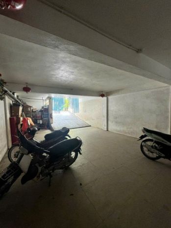 Nhà phân lô- sổ vuông đẹp- vỉa hè đá bóng- kinh doanh đa 6711612