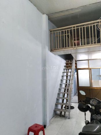 Cho thuê nhà nguyên căn có gác lửng  tại phường 16, quận 6712593