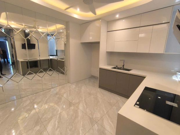 Bán nhà bồ đề 60m mt4m 5 tầng thang máy gara ô tô giá 18.8 6712606