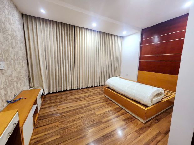 Nhà 4 tầng hẻm 3m đường nguyễn thị tần p. chánh hưng. giá 6713361