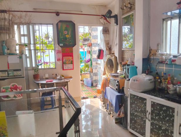 Nhà 5 tầng hẻm thông hưng phú p. chánh hưng. giá: 4 tỷ bớt 6713378