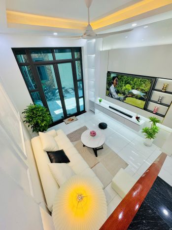 Căn nhà đẹp, căn góc trần lãm, ngay gần bv đột quỵ, ngõ oto 6713876