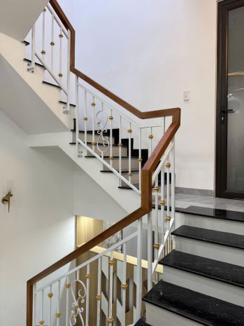 Chỉ hơn 4 tỷ  nhà đẹp 3 tầng  kiệt ô tô tránh  sát biển 6714650