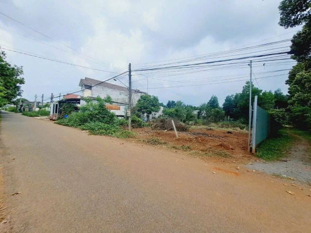 160 triệu có ngay lô đất mặt tiền 8m 6715852