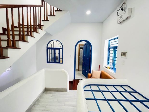 Nhà 30m ra mt thi sách, ô tô đậu vài bước, 60m2, 3 tầng 6715995