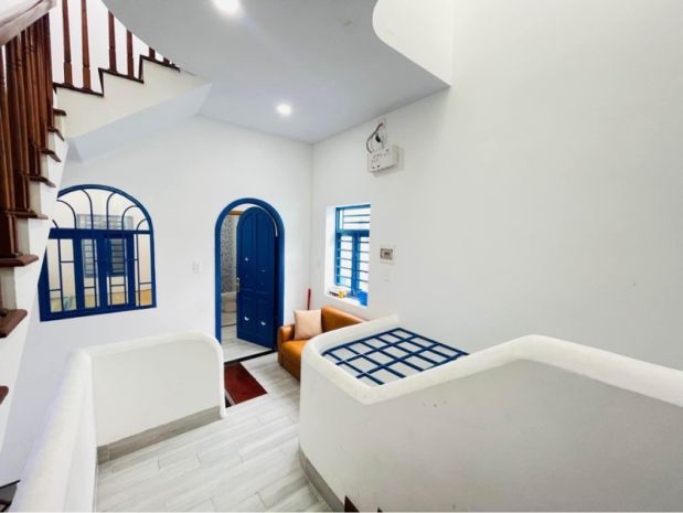 Nhà 30m ra mt thi sách, ô tô đậu vài bước, 60m2, 3 tầng 6715997