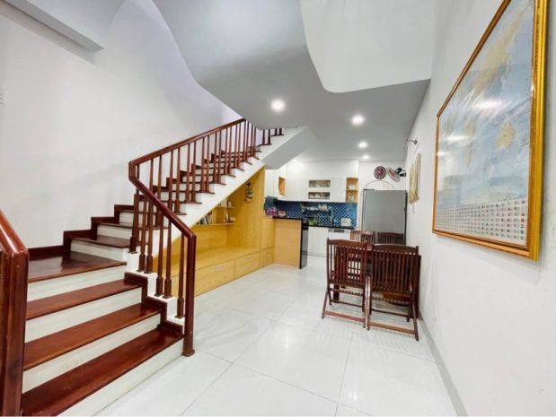 Nhà 30m ra mt thi sách, ô tô đậu vài bước, 60m2, 3 tầng 6715998