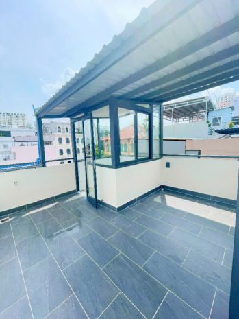 Cách mặt tiền bến vân đồn 15m  xe hơi 
ngang 4 diện tích 6716270