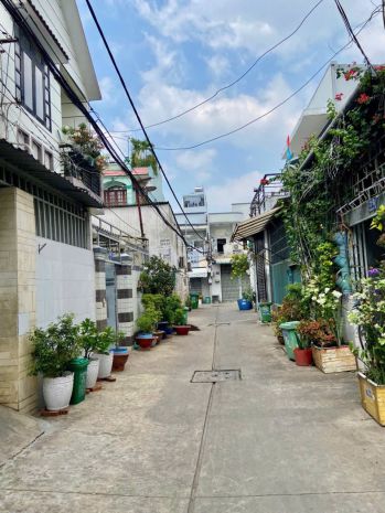 Bình tân, gần mặt tiền, kế chợ, hẻm ô tôthông, nhà 3 tầng 6716586