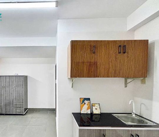 Bán nhà chdv bến bình đông 5x18 xây 5 tầng mớ 36 tr tháng 6716982