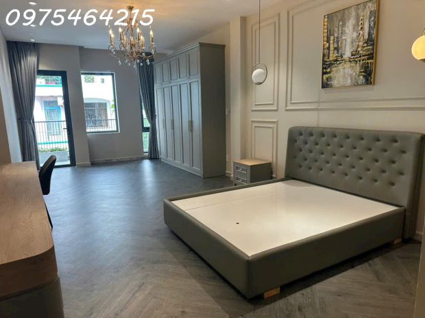 Bán nhà mặt tiền đinh công tráng, quận 1  nhà 5 lầu thang 6717122