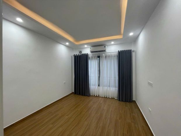 Bán nhà vũ tông phan,thanh xuân - 40m 5 tầng gần ô tô trước 6717480