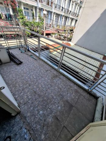 Nhà mặt tiền vuông 2 tầng xe tải tránh 100m2  thạnh lộc 16 6718868