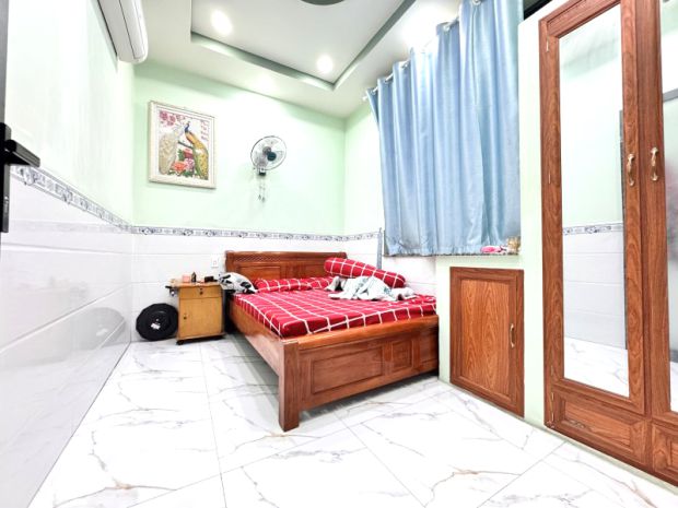 Bán nhà 3 tầng  54m²  4pn  giá chỉ 4.7 tỷ  - hẻm xe hơi 6719688