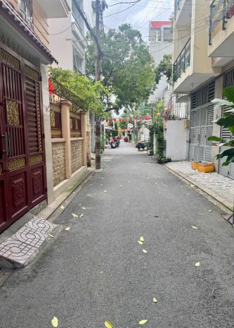 **bán khách sạn  nguyễn thái bình , p12 tân bình** 8x18,5 6719726