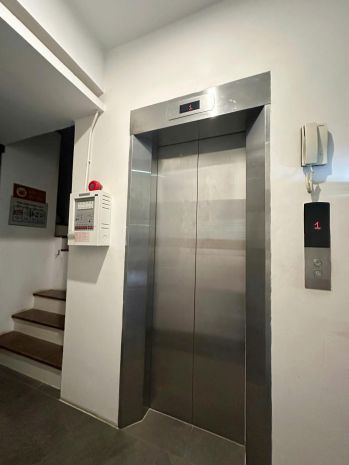 Lô góc.mặt chính 6.5m.dt 63m2xây 7 tầng thang máy phố hoàng 6720945
