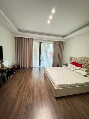 Bán nhà lk hải ngân dt 50m2. phân lô,vỉa hè 2 ô tô.có ngõ 6721226