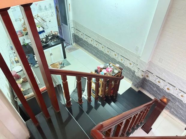 Bán nhà 3 tầng, dt 70m2 kiệt ôtô tô hiệu  liên chiểu, đà 6722252