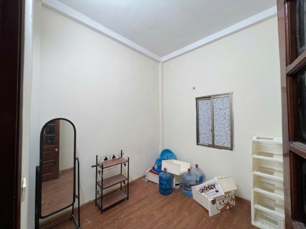 Cho thuê nhà ngõ chùa bộc, 4 tầng, 30m2, 4 ngủ, 13 triệu ở 6722788